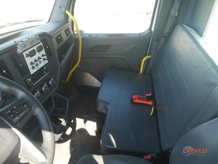 2024-peterbilt-536-image-16