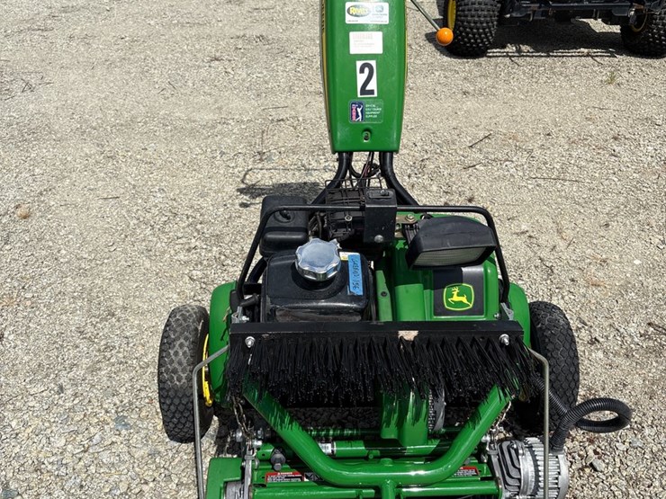#1099-•-john-deere-180e-cut-walking-greensmower-image-1