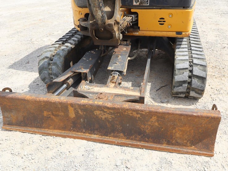 2017-deere-35g-image-17