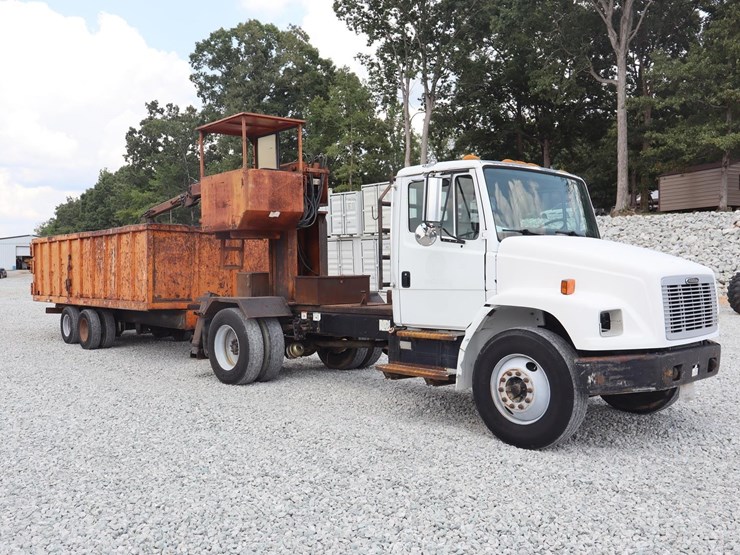 2001-freightliner-fl70-image-7