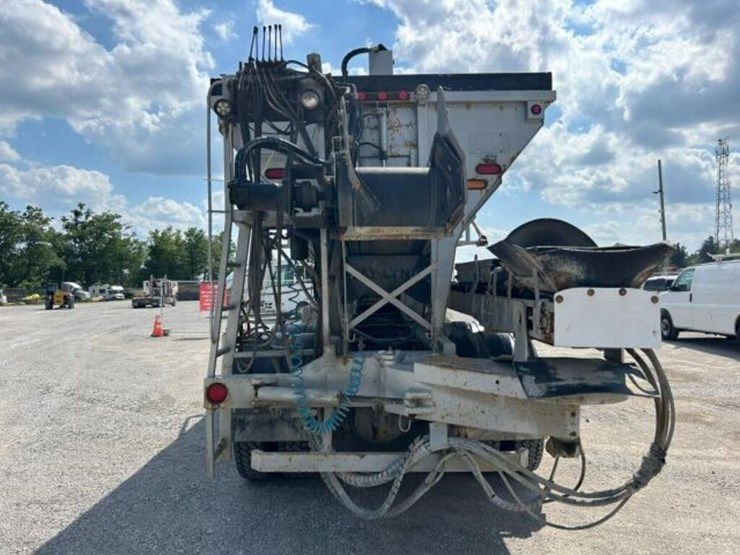 2005-mack-700-t/a-t/a-stone-slinger-truck-1m2ag11c-image-9