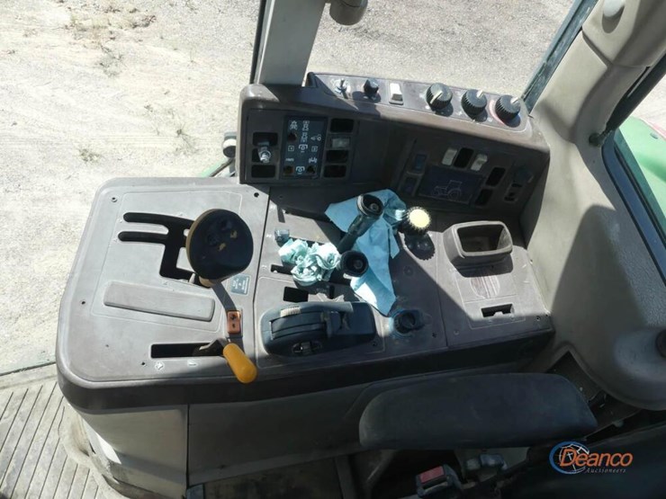 2003-john-deere-7420-image-12