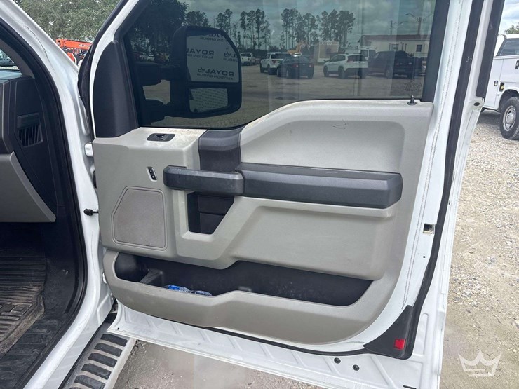 2017-ford-f250-image-21