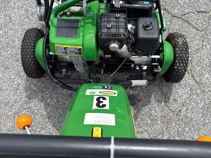 #1020-•-john-deere-220e-cut-walking-greensmower-image-12