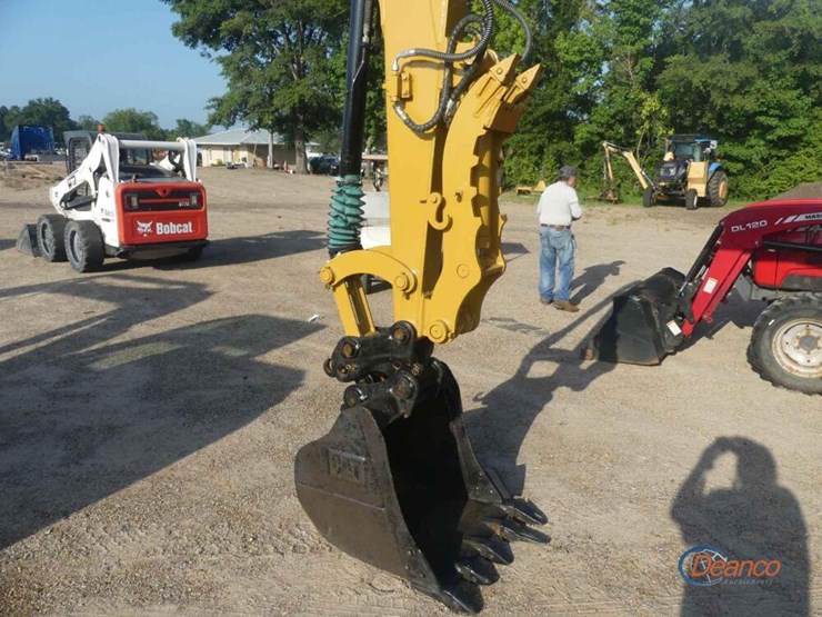 2021-caterpillar-305.5e2-image-5
