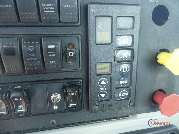 2017-western-star-4700sf-image-17