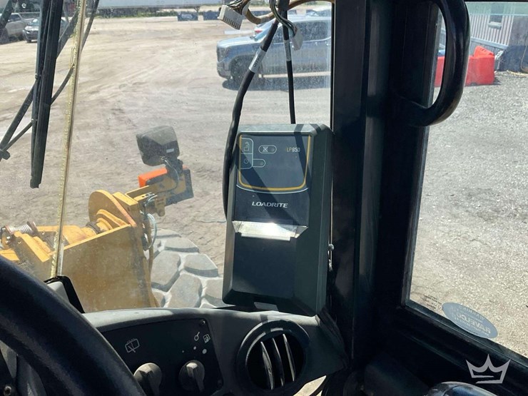 2007-caterpillar-938g-image-14