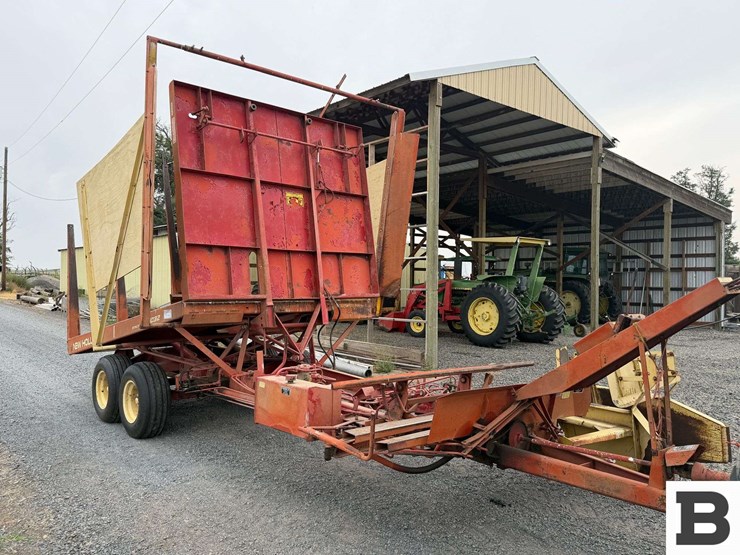 new-holland-1032-image-6