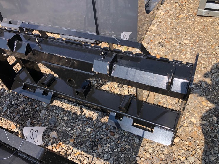 #96-•-skid-steer-fork-/-spear-frame-image-2