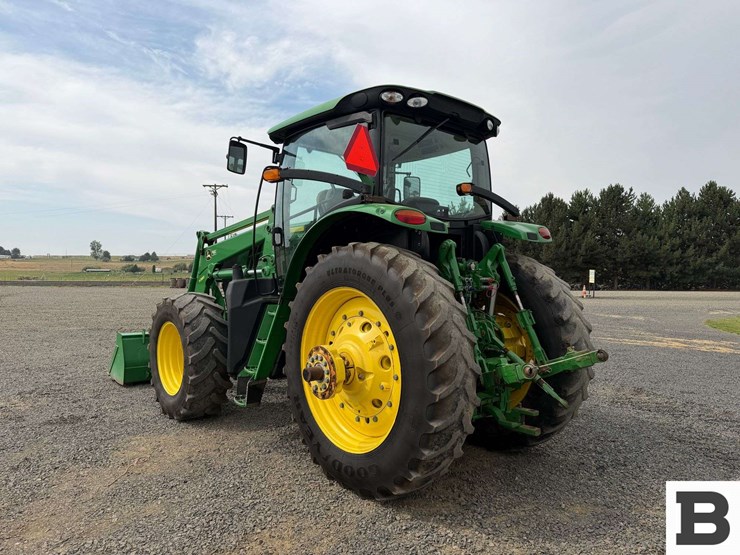 2015-john-deere-6210r-image-3