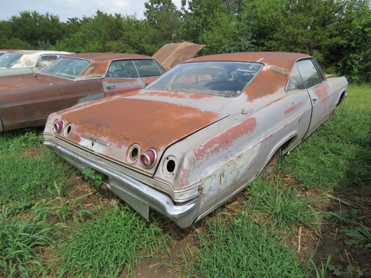 1965-chevrolet-impala-2dr-ht-image-4
