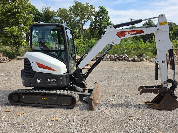 2022-bobcat-e35-image-9
