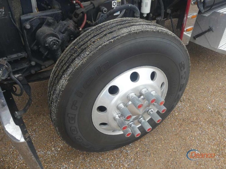 2006-peterbilt-379-image-12