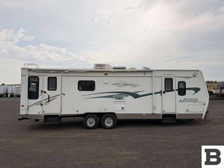 2004-fleetwood-wilderness-advantage-travel-trailer-image-7