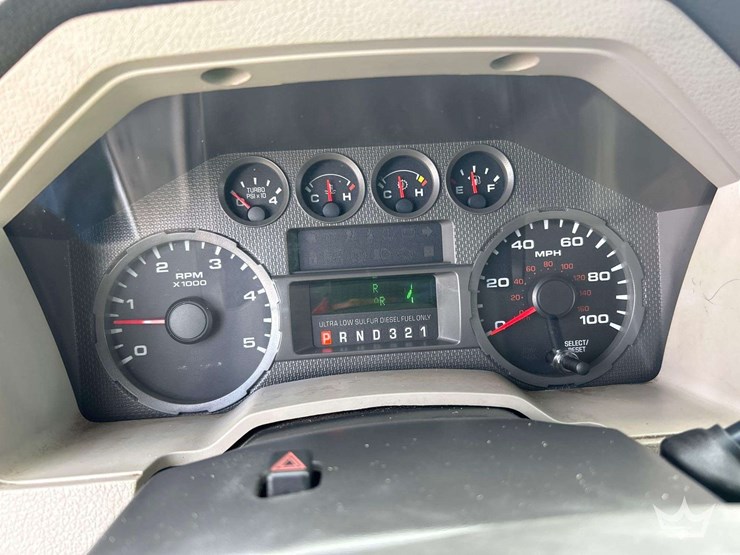 2009-ford-l-image-24