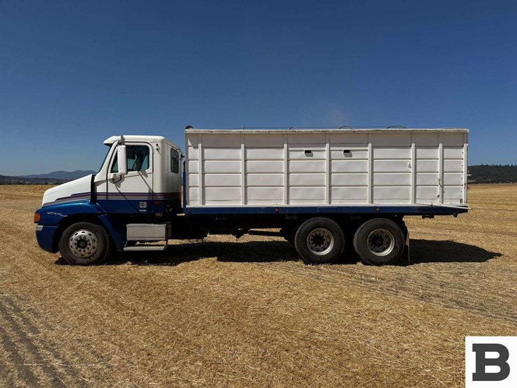 1997-freightliner-fl80-image-3