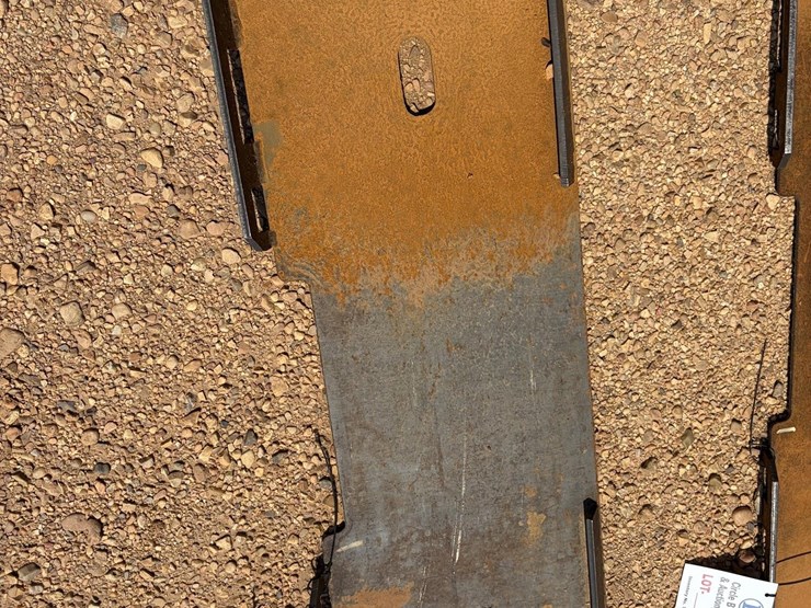 skid-steer-backer-plate-image-1