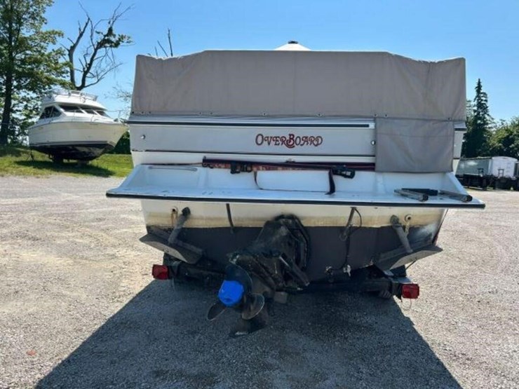 1988-doral-cavalier-24-ft-cabin-cruiser-2dba1303c8-image-4