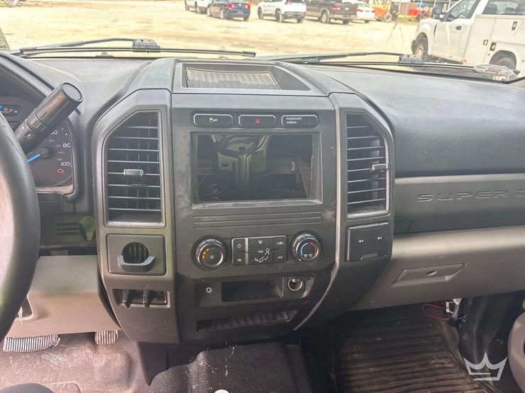 2017-ford-f250-image-15