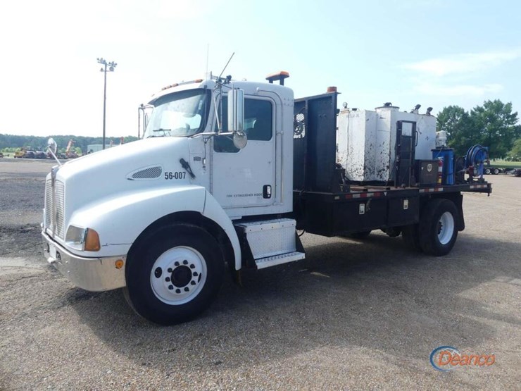 2007-kenworth-t300-image-23