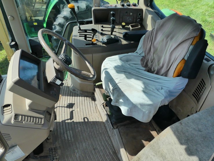 john-deere-7130-image-12