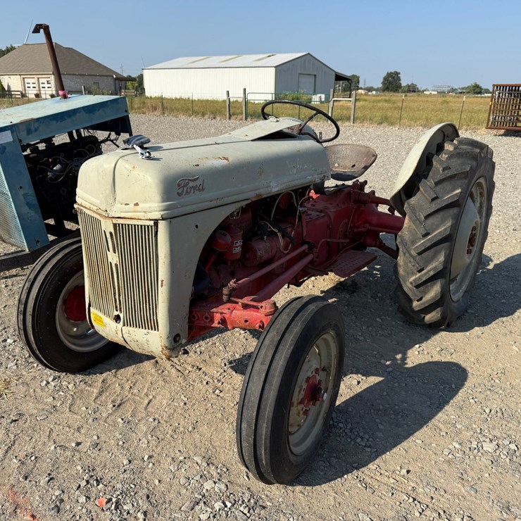 FORD TRACTOR