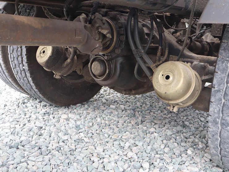 2011-kenworth-t800-image-39