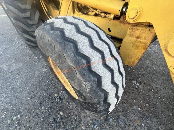 deere-410c-image-18