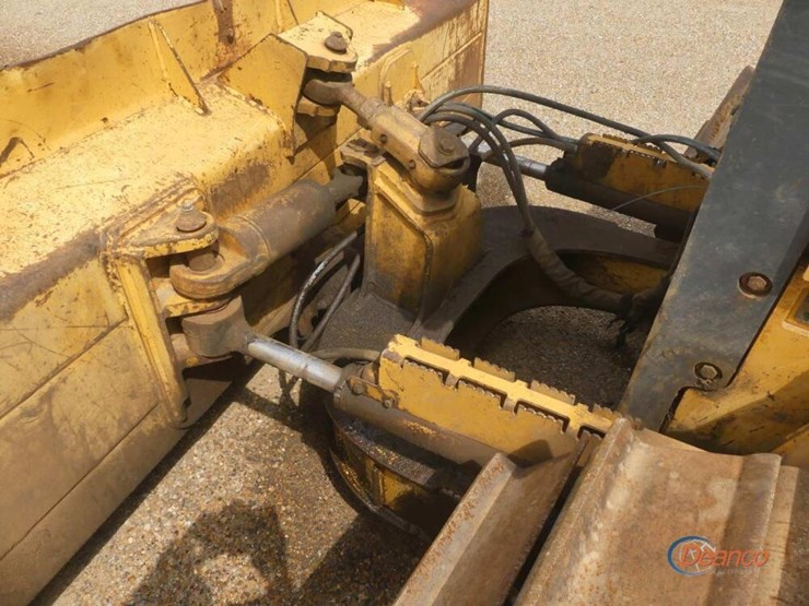 2005-deere-650j-lgp-image-6