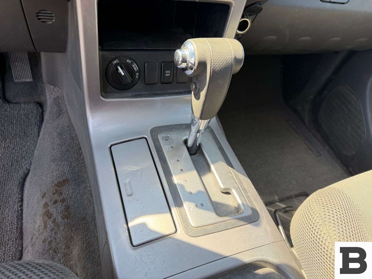 2005-nissan-pathfinder-image-23