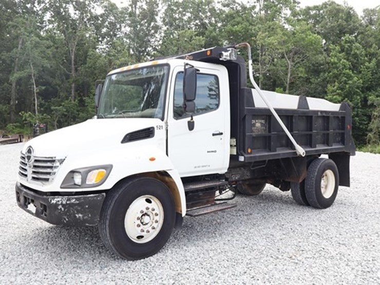 2005-hino-268-image-1