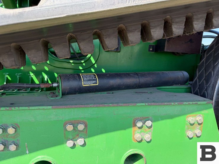 2004-john-deere-9520t-image-24
