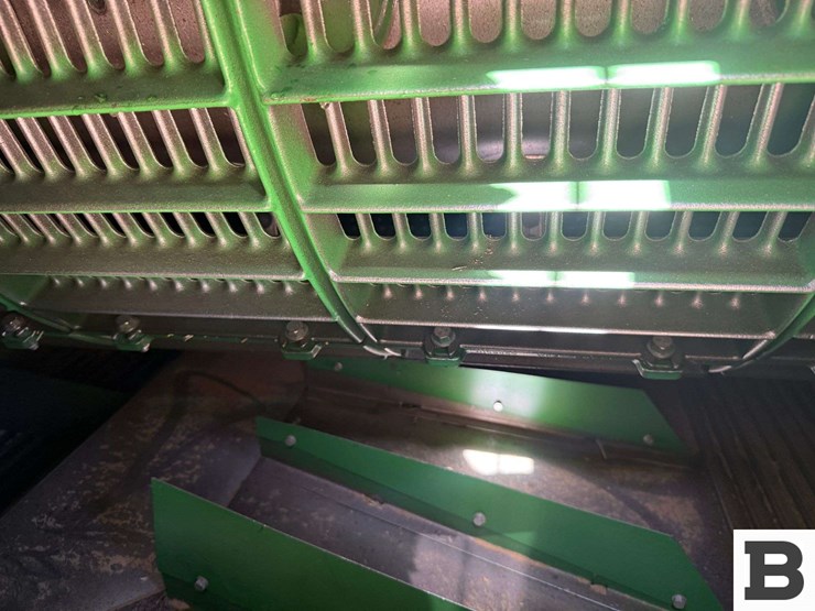 2014-john-deere-s660-image-28