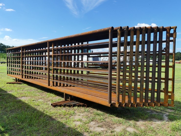 (10)-24'-free-standing-panels-image-1