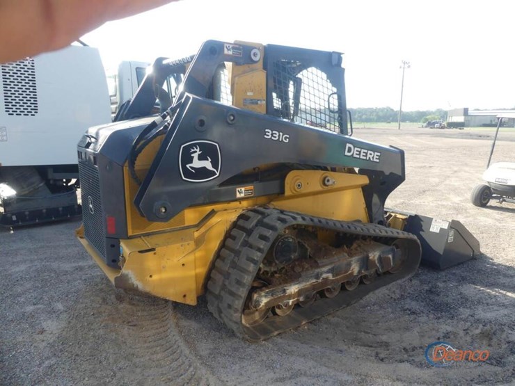 2023-deere-331g-image-2
