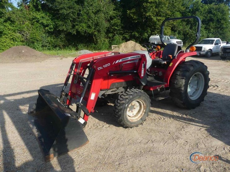 massey-ferguson-1533-image-17