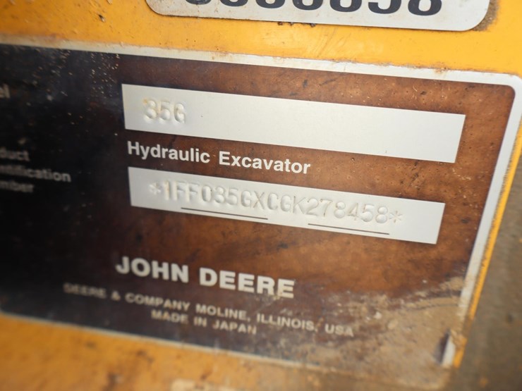 2017-deere-35g-image-14
