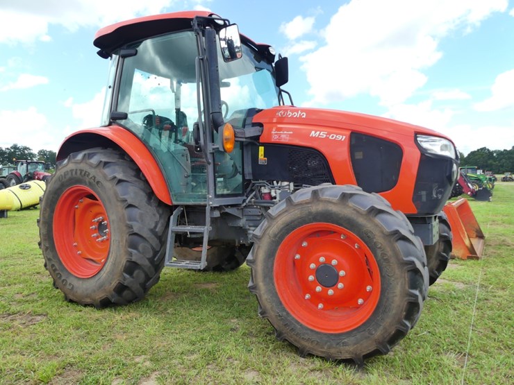 2023-kubota-m5-091d-image-1
