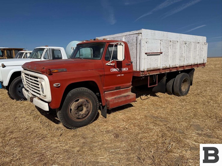 1971-ford-f700-image-1