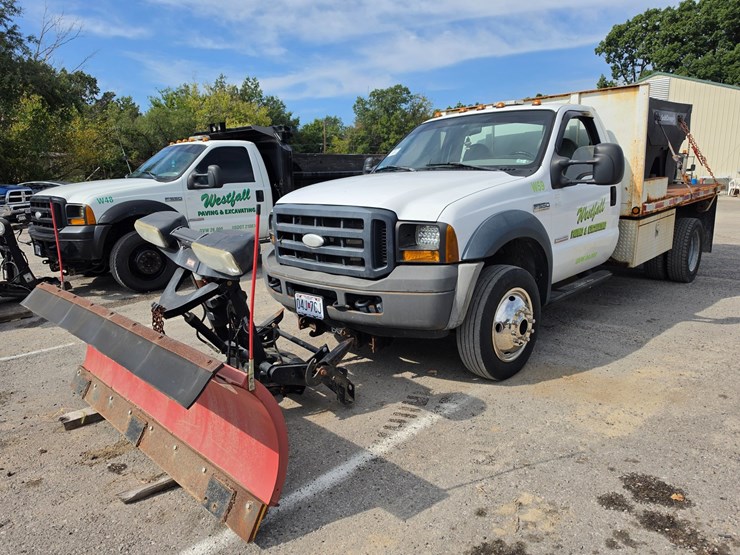 2006-ford-f550-image-1