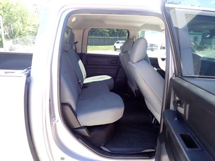 2019-dodge-1500-image-32