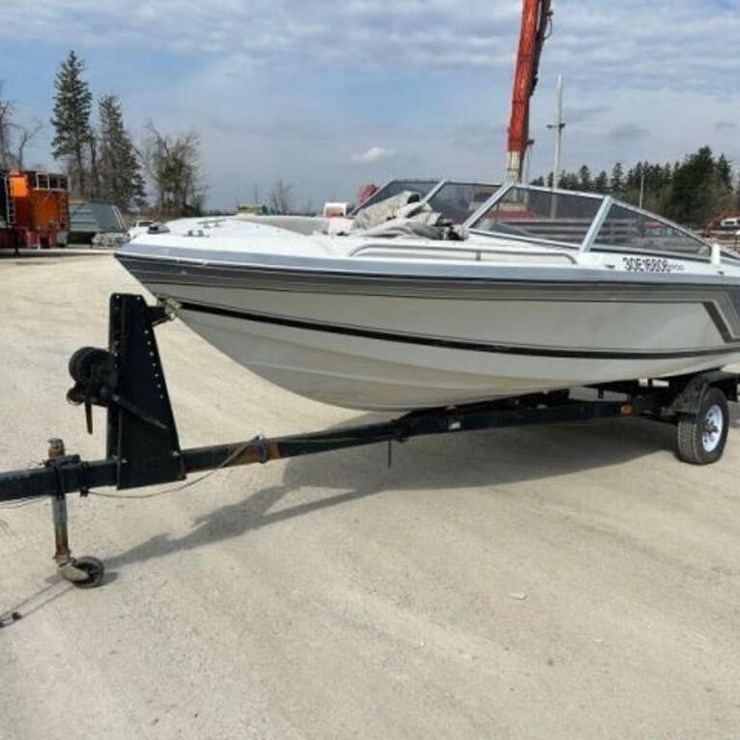 1989 Monterey 1900 19 Ft Bowrider RGFD0496E989