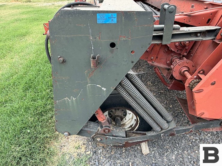 hesston-1160-image-33