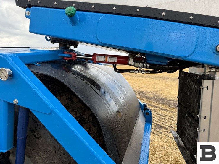 custom-spreader-buggy-image-17