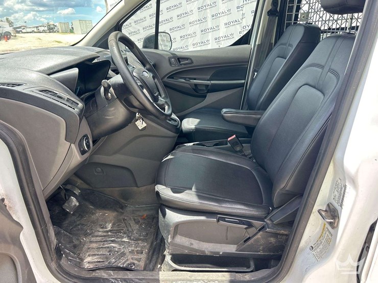 2019-ford-transit-connect-image-12