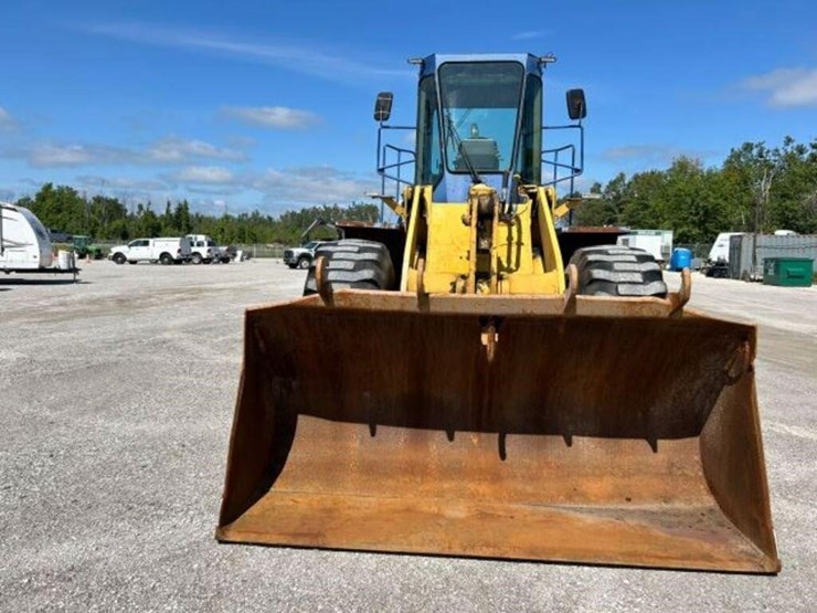 1989-komatsu-wa320-1-image-2