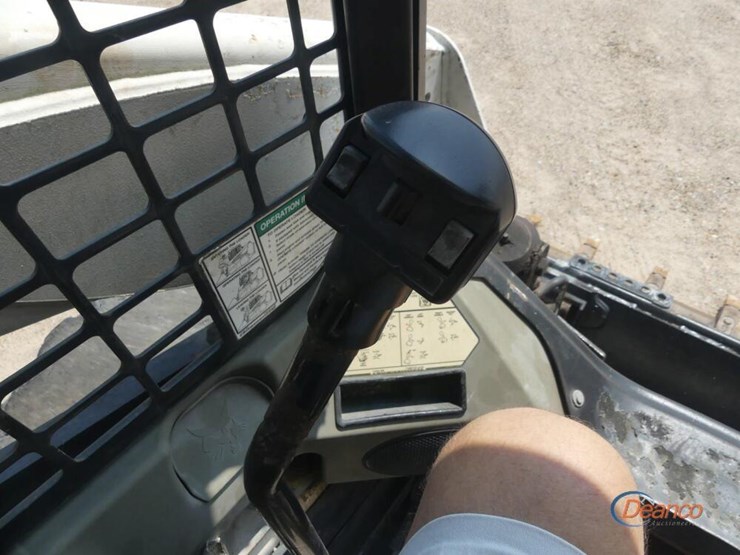 2013-bobcat-s770-image-10