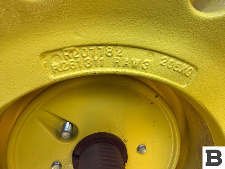 2016-john-deere-6155r-image-51