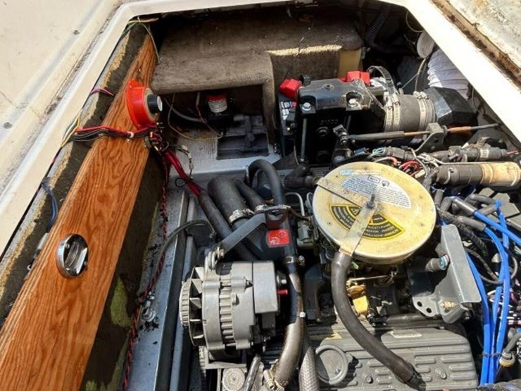 1988-doral-cavalier-24-ft-cabin-cruiser-2dba1303c8-image-70