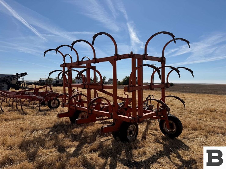 allis-chalmer-800-chisel-plow-image-6